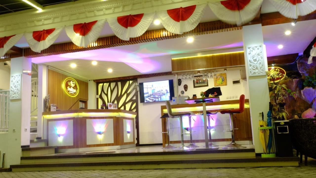 Sultan Guesthouse Tulungagung Exterior foto